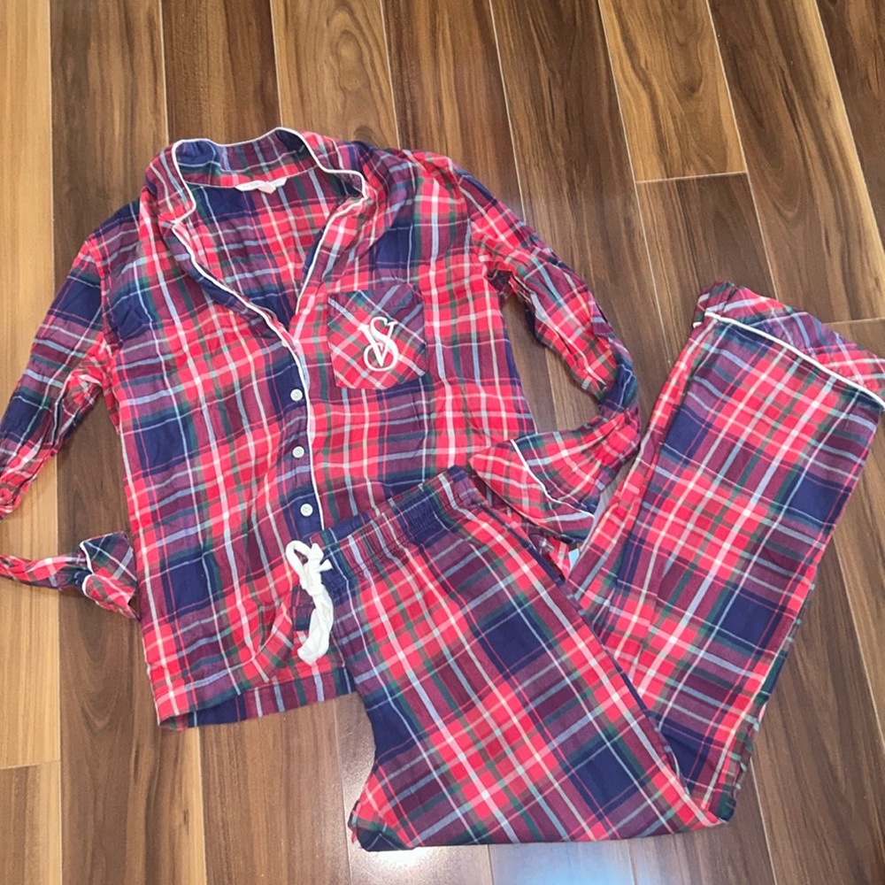 XS Victoria’s Secret cotton modal blend plaid pajama sleep set